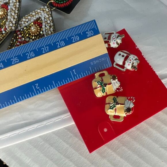 NWT Christmas Holiday pierced earrings lot - Picture 7 of 7